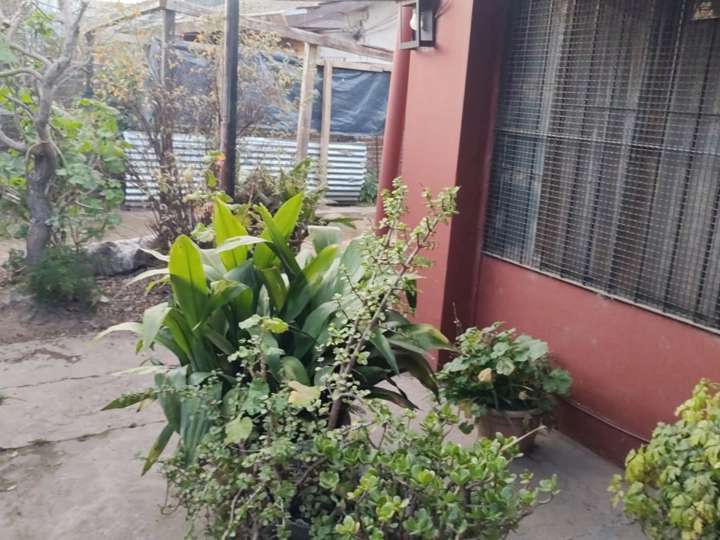 Casa en venta en Islas Malvinas, Garín