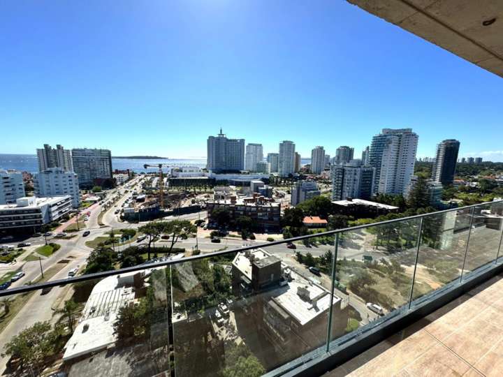 Apartamento en venta en Avenida Chiverta, Maldonado