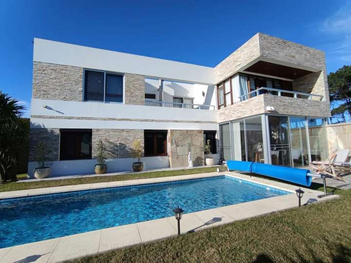 Casa en venta en La Carlinga, Maldonado