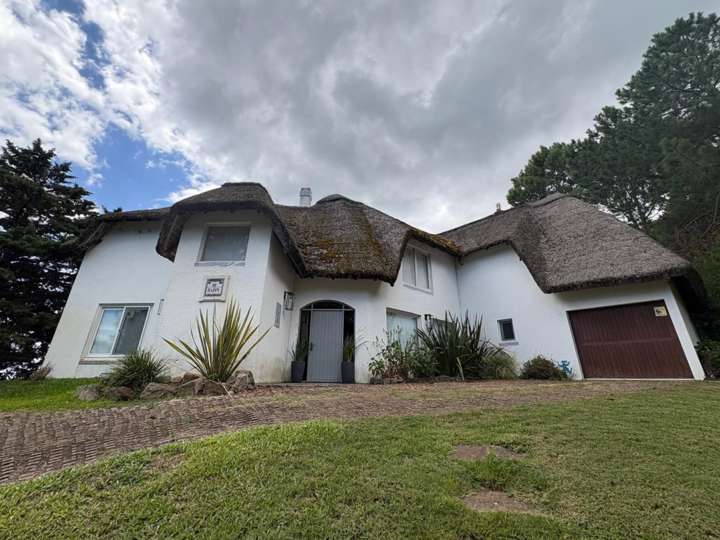 Casa en venta en Lago Varana, Punta Ballena