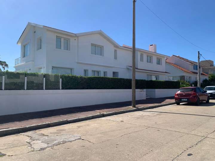 Casa en venta en Rambla General Artigas, Maldonado