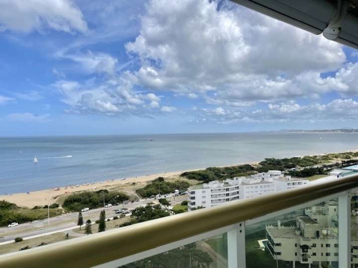 Apartamento en venta en Avenida República Argentina, Maldonado