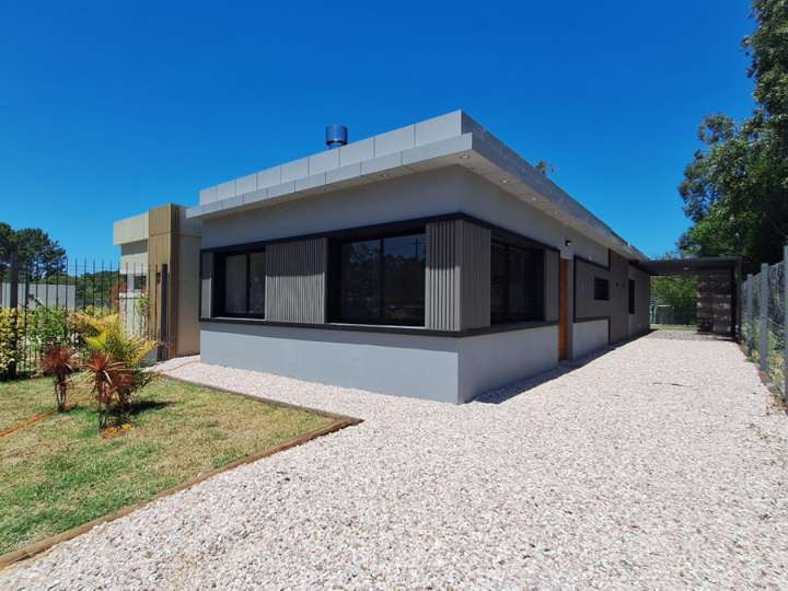 Casa en venta en Calle 2, Maldonado