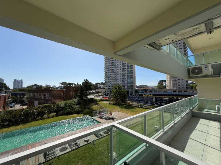 Apartamento en alquiler en Avenida Franklin Delano Roosevelt, Maldonado