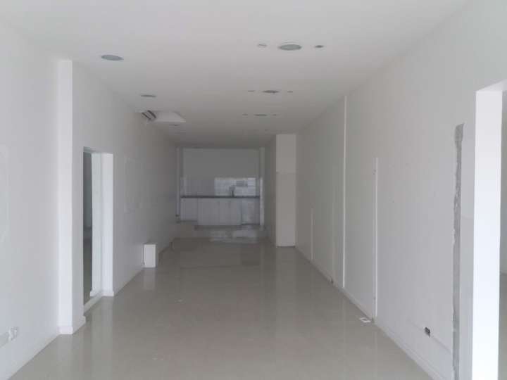 Comercial / Tienda en alquiler en Rambla Lorenzo Batlle Pacheco, Maldonado