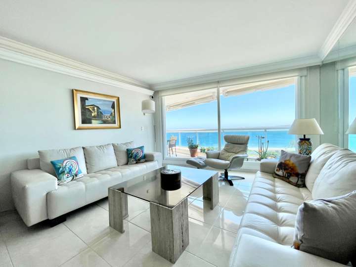 Apartamento en venta en Rambla Doctor Claudio Williman, Maldonado