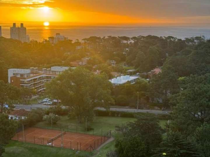 Apartamento en venta en Avenida Franklin Delano Roosevelt, Maldonado