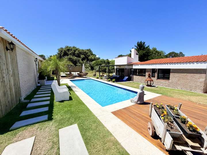 Casa en venta en Doctor Elías Regules, Maldonado