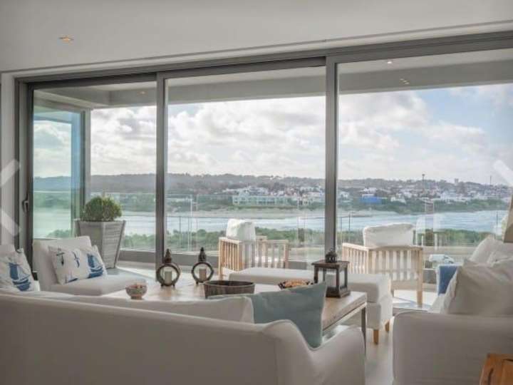 Apartamento en venta en Alfonsina Storni, Maldonado