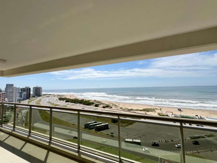 Apartamento en venta en Biarritz, Maldonado