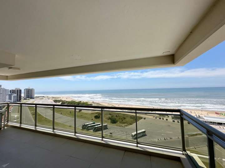 Apartamento en venta en Biarritz, Maldonado