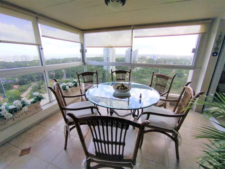 Apartamento en venta en Avenida Franklin Delano Roosevelt, Maldonado