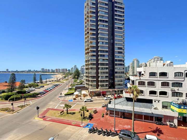 Apartamento en venta en El Remanso (Calle 20), Maldonado