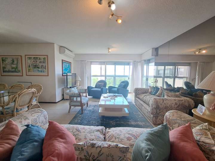 Apartamento en venta en Antonio José Méndez, Maldonado