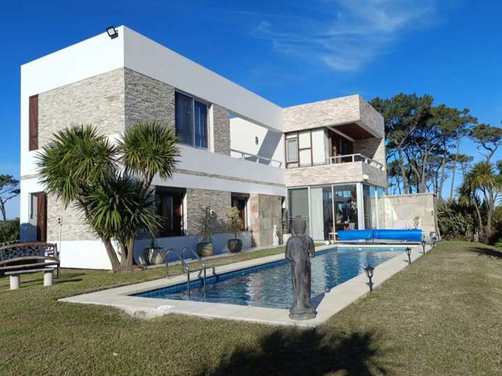 Casa en venta en La Carlinga, Maldonado