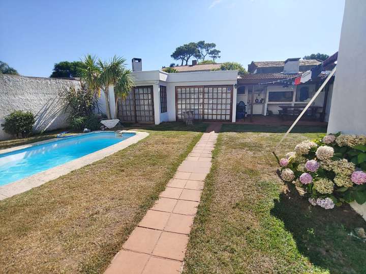 Casa en venta en Pinares, Maldonado