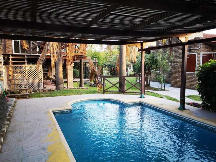 Casa en venta en Avenida Alejandro Nogueira, Pinamar