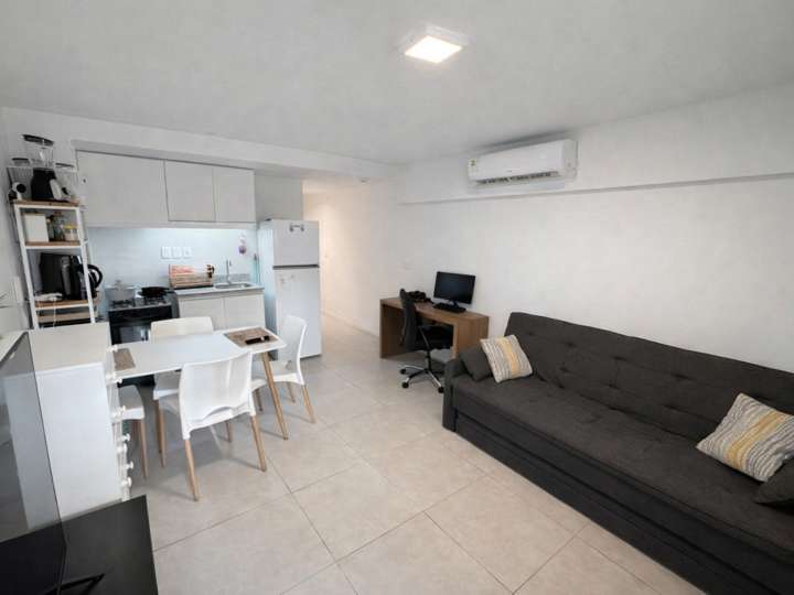 Apartamento en venta en Félix Buxareo, Montevideo