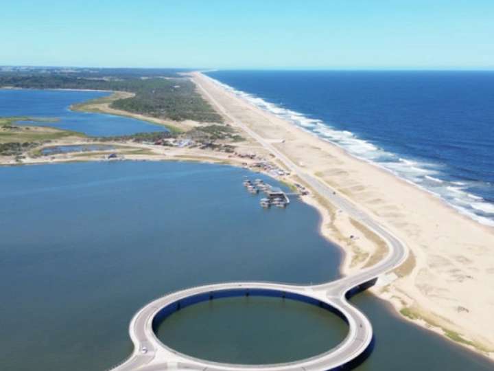 Terreno en venta en Avenida Garzón, Maldonado