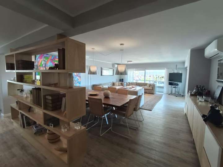 Apartamento en venta en La Galerna (Calle 21), Maldonado