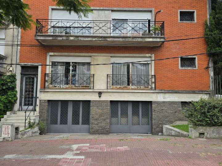 Casa en venta en Avenida Centenario, Montevideo