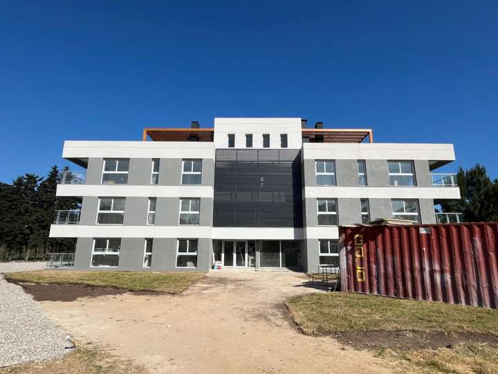 Apartamento en venta en Iris, La Barra