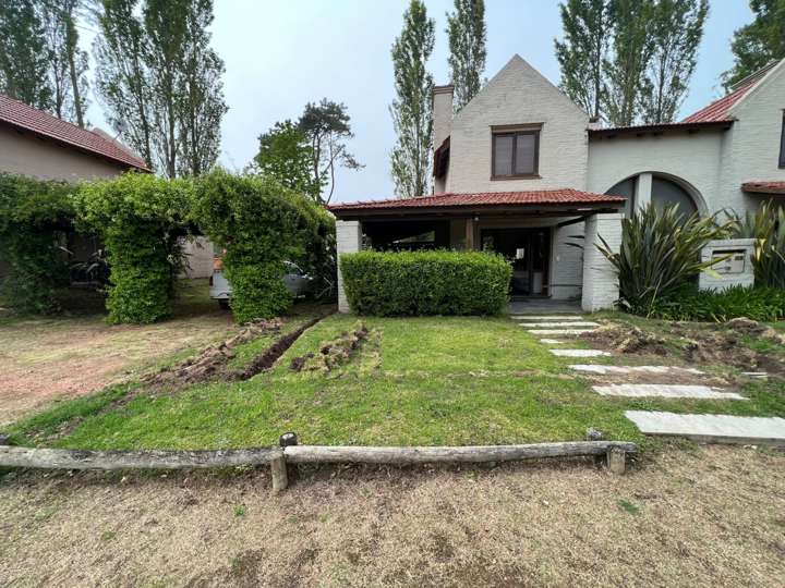 Casa en venta en Pinares, Maldonado
