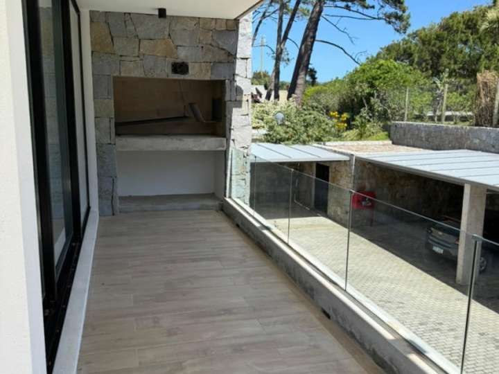 Apartamento en alquiler en Alfonsina Storni, Maldonado