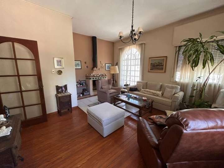 Casa en venta en General José Esteban Brito del Pino, Montevideo