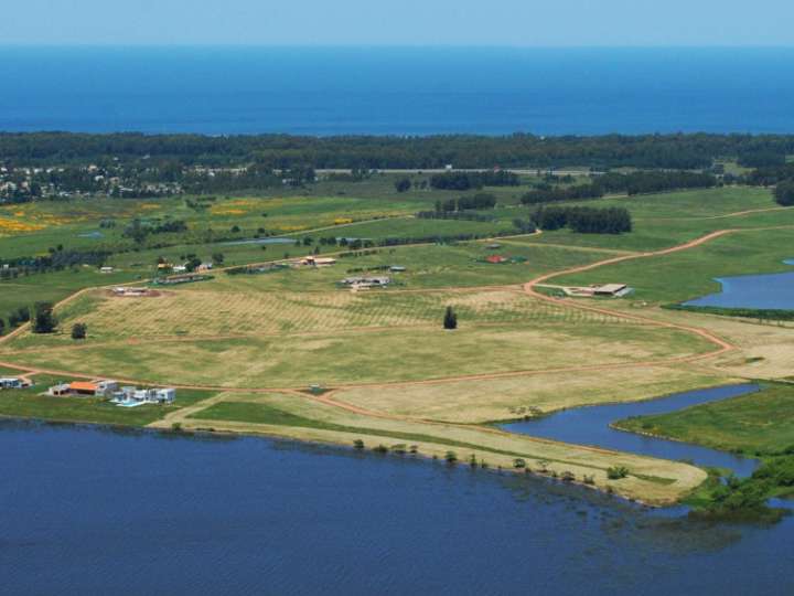 Terreno en venta en Ruta Interbalnearia General Líber Seregni, Maldonado