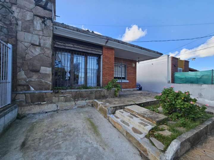 Casa en venta en Rafael Eguren, Montevideo