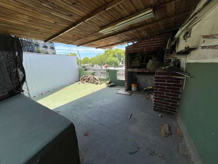 Casa en venta en Avenida Agraciada, Montevideo