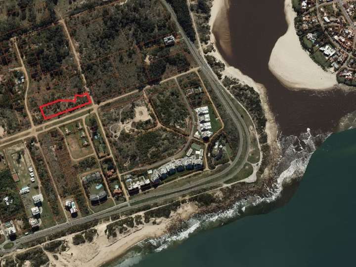 Terreno en venta en Alfonsina Storni, Maldonado