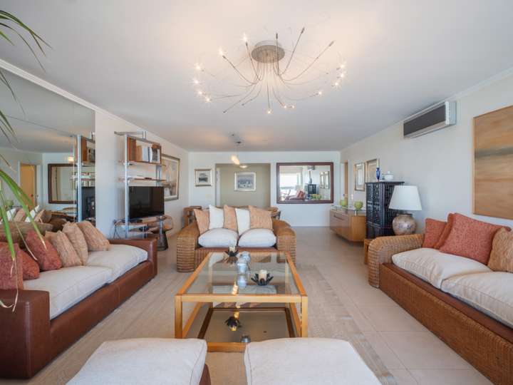 Apartamento en venta en Emilio Inzaurraga (Calle 31), Maldonado