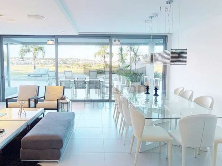 Apartamento en venta en Pedro Blanes Viale, Maldonado