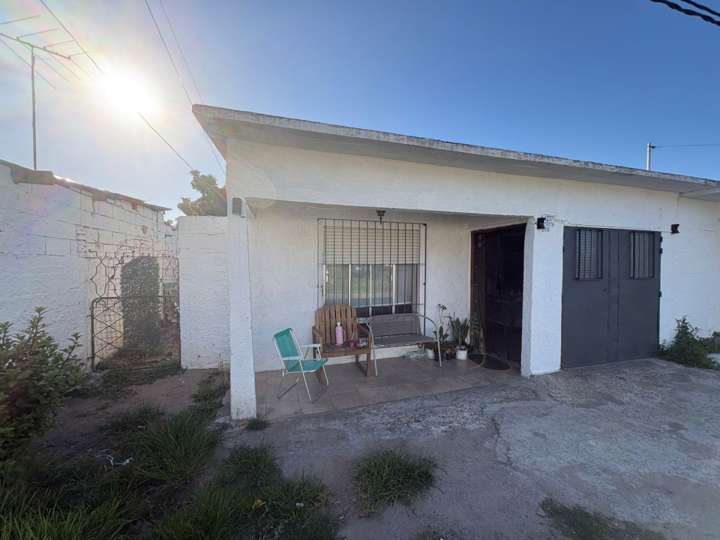 Casa en venta en Paralela a EEUU Barrio 30 de Mayo, Montevideo