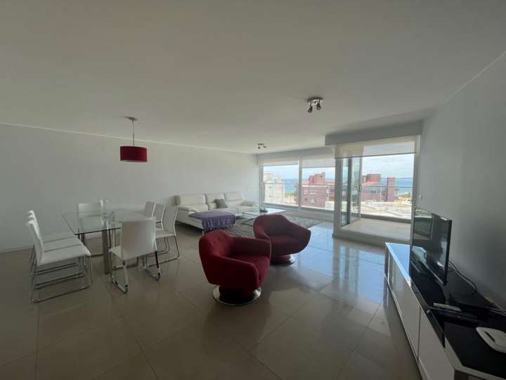 Apartamento en venta en Rambla Doctor Claudio Williman, Maldonado