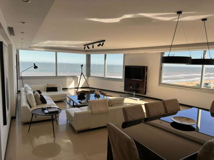 Apartamento en alquiler en Rambla Lorenzo Batlle Pacheco, Maldonado