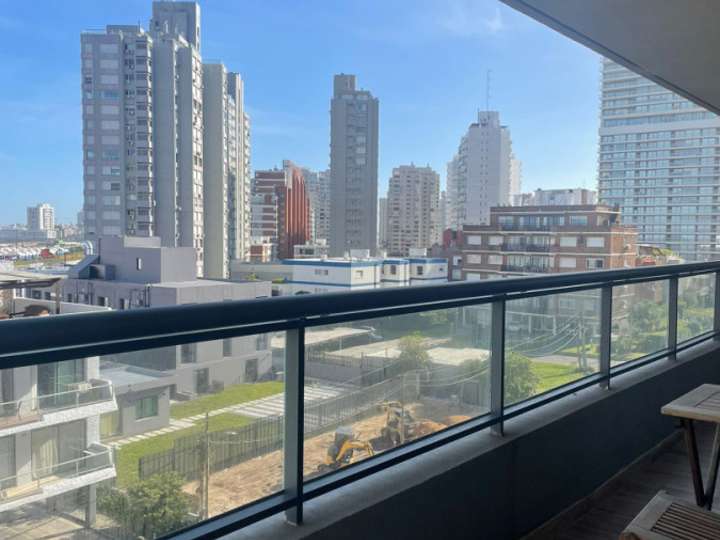 Apartamento en alquiler en Rambla Lorenzo Batlle Pacheco, Maldonado