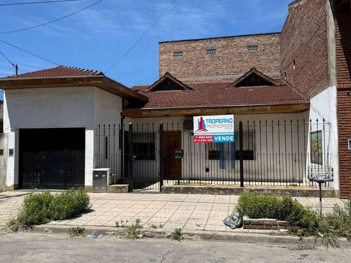 Casa en venta en Cabrera, 502, Lomas del Mirador