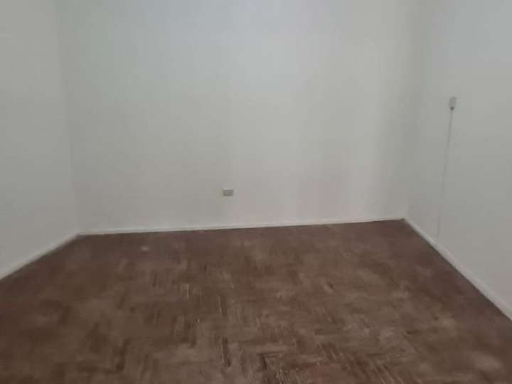 Departamento en alquiler en Leopoldo Lugones, 31, Villa Luzuriaga