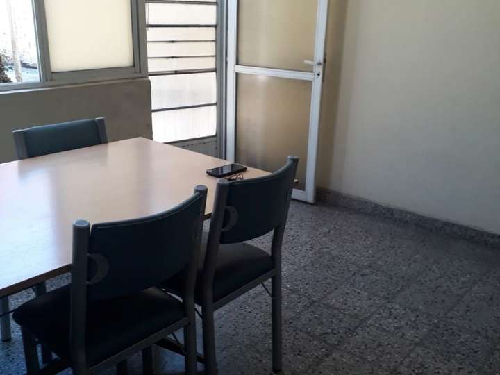 Edificio en venta en Alfredo Lorenzo Palacios, 2549, Lomas del Mirador