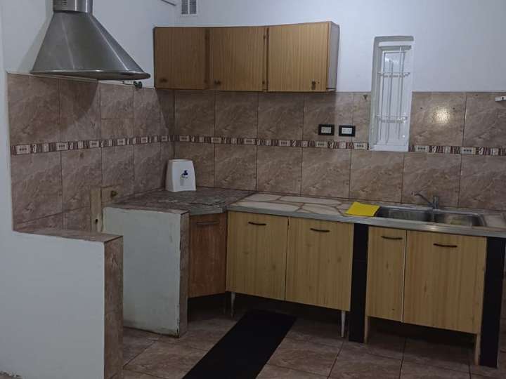 Casa en alquiler en Concepción Arenal, Hurlingham