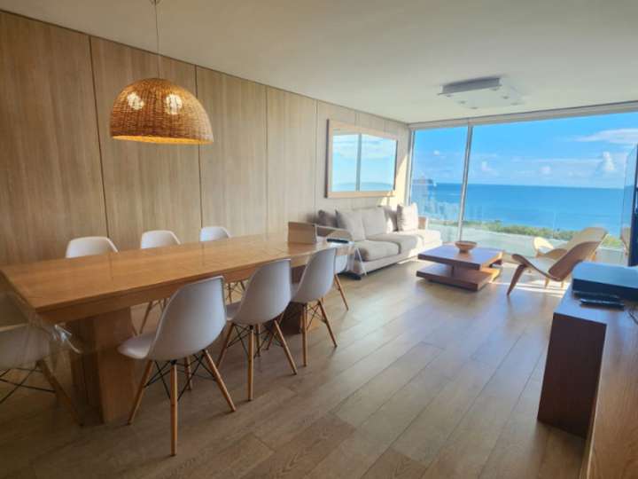 Apartamento en venta en Pinares, Maldonado