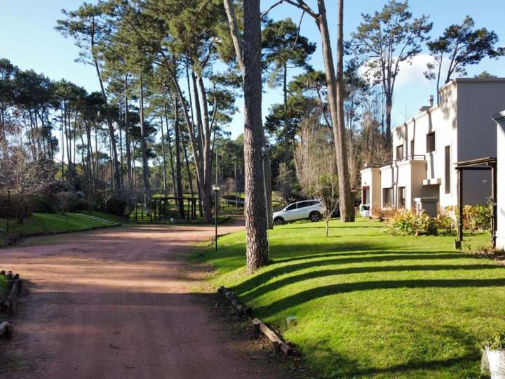 Terreno en venta en Pinares, Maldonado