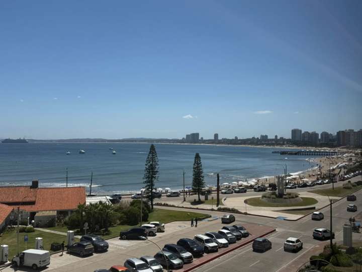 Apartamento en venta en Rambla Doctor Claudio Williman, Maldonado