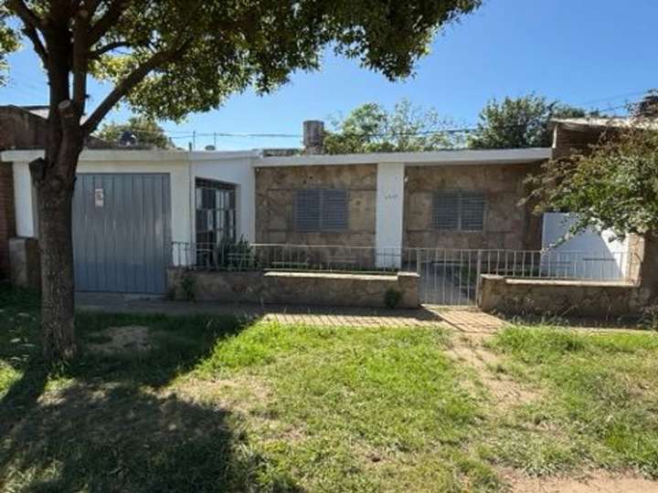 Casa en venta en San Rafael, 2829, Villa Gobernador Gálvez