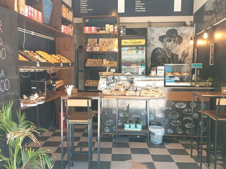 Comercial / Tienda en venta en Avenida Centenario, 600, San Isidro