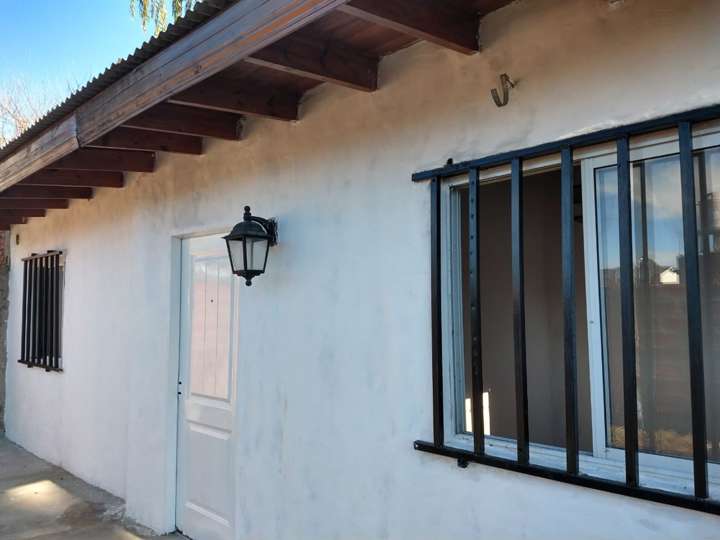 Casa en venta en Martín H. Falco, Garín