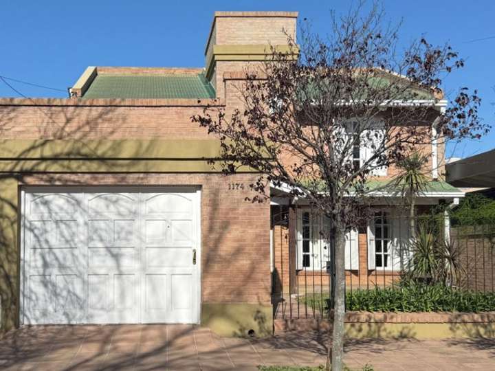 Casa en venta en Rivadavia, General Villegas